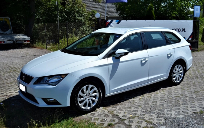 Seat Leon cena 43800 przebieg: 227000, rok produkcji 2017 z Hel małe 106